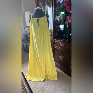 Sunny Yellow Maxi Dress with Flowing Silhouette